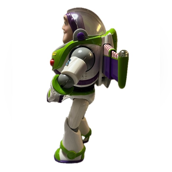 Buzz Lightyear Action Figure - Green and White, came out in 1995. - Picture 4 of 6